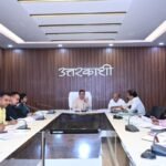 डीएम डॉ. मेहरबान सिंह बिष्ट ने मनरेगा कार्य योजना को लेकर की महत्वपूर्ण बैठक, जल संरक्षण पर रहेगा विशेष ध्यान