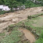 बादल फटने से दो गोशाला क्षतिग्रस्त, 11 आवासीय भवनों को खतरा