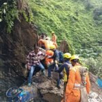 बारिश का कहर : यहां बादल फटा, केदारनाथ यात्रा रोकी गई, श्रीनगर में घरों में घुसा पानी
