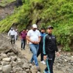 डीएम ने परखी कपकोट में आपदा प्रबंधन की मुस्तैदी, सुबह-सुबह किया औचक निरीक्षण, अधिकारियों को दिए सख्त निर्देश, भूस्खलन प्रभावित क्षेत्र का भी किया दौरा