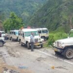यमुनोत्री नेशनल हाईवे पर ओजरी में वैली ब्रिज का कार्य तेज गति से जारी, सिलाई बैंड मार्ग यातायात के लिए बहाल