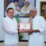 मुख्यमंत्री पुष्कर सिंह धामी से केंद्रीय संस्कृति और पर्यटन मंत्री गजेंद्र सिंह शेखावत ने की मुलाकात
