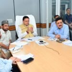धराली आपदा : दूसरे दिन भी जिले में रहकर रेस्क्यू ऑपरेशन की निगरानी और निर्देशन में जुटे रहे सीएम धामी