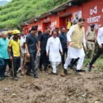 मुख्यमंत्री धामी ने पौड़ी के आपदाग्रस्त सैंजी में पीड़ितों के पोंछे आंसू, हर संभव मदद का दिया आश्वासन