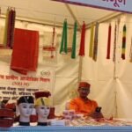 सात समुंदर पार भी विदेशियों पर छाया उत्तराखंड के पारंपरिक गहनें और गढ़वाली टोपी का जादू