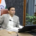 कूड़ा-करकट से बढ़ा प्रदूषण खतरा, डीएम सविन बंसल ने एनएचएआई व विभागों को नोटिस जारी किए