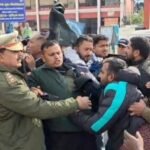 विरोध प्रदर्शन : अंकिता मामले में भाजपा प्रदेश अध्यक्ष को दिखाए काले झंडे