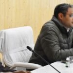 जिम्मेदारी से संपादित कराए जनगणना के कार्य – डीएम