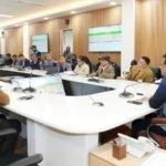 मुख्य सचिव आनन्द बर्द्धन ने यू-प्रिपेयर परियोजनाओं की धीमी गति पर जताई नाराजगी