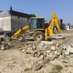 MDDA क्षेत्र में अवैध प्लॉटिंग एवं निर्माण के विरुद्ध सख्त कार्रवाई, लगभग 25 बीघा अवैध प्लॉटिंग पर ध्वस्तीकरण व अवैध निर्माण पर सीलिंग की कार्यवाही, उपाध्यक्ष बंशीधर तिवारी की आम जनता से अपील 