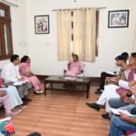 विधानसभा अध्यक्ष ऋतु खण्डूडी भूषण ने ली गैस एजेंसियों की बैठक; कहा- वितरण में लापरवाही बर्दाश्त नहीं