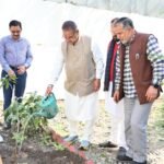 केंद्रीय कृषि मंत्री शिवराज सिंह चौहान के जन्मदिवस पर कृषि मंत्री गणेश जोशी ने किया पौधरोपण