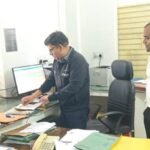 डीएम मयूर दीक्षित ने किया ए.आर.टी.ओ. कार्यालय हरिद्वार का औचक निरीक्षण, दिए सख्त निर्देश