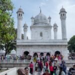 श्री झण्डे जी पर दर्शन मनौतियों के लिए अब लगा तांता, देहरादून व आसपास के क्षेत्रों से भारी संख्या में माथा टेकने पहुंच रहे श्रद्धालु, अब नगरवासी बढ़ा रहे श्री झण्डे जी महोत्सव की रौनक