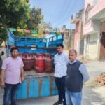 डीएम मयूर दीक्षित के निर्देश पर गैस वितरण में घटतौली पर कार्रवाई, 18 सिलेंडर जब्त, 02 गैस वाहन चालकों के विरुद्ध मुकदमा दर्ज