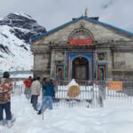 श्री केदारनाथ धाम पहुंचे डीएम-एसपी, परखीं यात्रा तैयारियां, धाम में 3-4 फीट बर्फ के बीच प्रशासन की तैयारी तेज