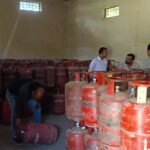 डीएम स्वाति एस. भदौरिया के निर्देशन में एलपीजी गैस की कालाबाजारी पर सख्ती, जिले में 37 प्रतिष्ठानों पर प्रशासन का औचक निरीक्षण