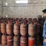 पौड़ी गढ़वाल : घरेलू गैस सिलेंडरों के अवैध उपयोग पर 13800 रुपये का जुर्माना