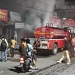बीएसएम कॉलेज के पास दुकान में भीषण आग, देर रात मचा हड़कंप