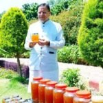 CM धामी ने किया शहद उत्पादन का अवलोकन, 45 दिनों में 520 किलो उत्पादन