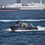 होर्मुज जलडमरूमध्य में तनाव चरम पर : भारतीय जहाज पर फायरिंग, वैश्विक तेल सप्लाई पर खतरा