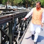 मसूरी रोड पुल निर्माण का सीएम धामी ने किया निरीक्षण, जल्द पूरा करने के निर्देश