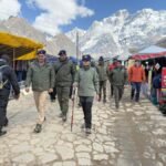 एसपी निहारिका तोमर ने केदारनाथ यात्रा मार्ग का पैदल निरीक्षण कर सुरक्षा व्यवस्थाओं को परखा, यात्रियों से सीधा संवाद कर लिया फीडबैक, अधिकारियों को दिए सख्त निर्देश