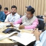 भूमि विवाद सुलझाकर जल्द शुरू हों हाईवे कार्य – डीएम गौरव कुमार