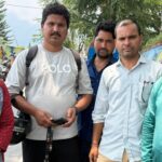 एक साल से मानदेय नहीं मिलने पर बीएफटी कर्मियों ने डीएम से लगाई गुहार