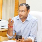 जिला निर्वाचन अधिकारी गौरव कुमार की अध्यक्षता में एसआईआर कार्यों की समीक्षा बैठक आयोजित, कार्य में तेजी लाने के दिए निर्देश