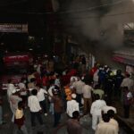 हल्द्वानी के जूता शोरूम में भीषण आग, लाखों का सामान राख