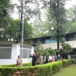 स्वतंत्रता दिवस पर जिलाधिकारी डॉ0 आशीष चौहान ने कलेक्ट्रेट परिसर में किया ध्वजारोहण