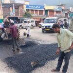 15 अक्टूबर तक गड्ढामुक्त होंगी उत्तराखंड की सड़कें, हर जिले में युद्धस्तर पर काम शुरू